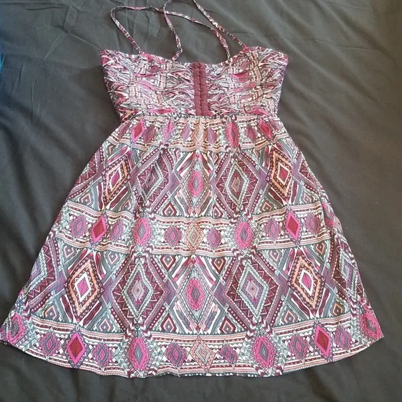 Dress - Picture 1 of 3